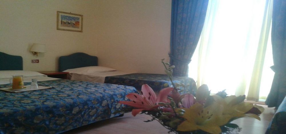 Hotel Altavilla 9 โรม ภายนอก รูปภาพ